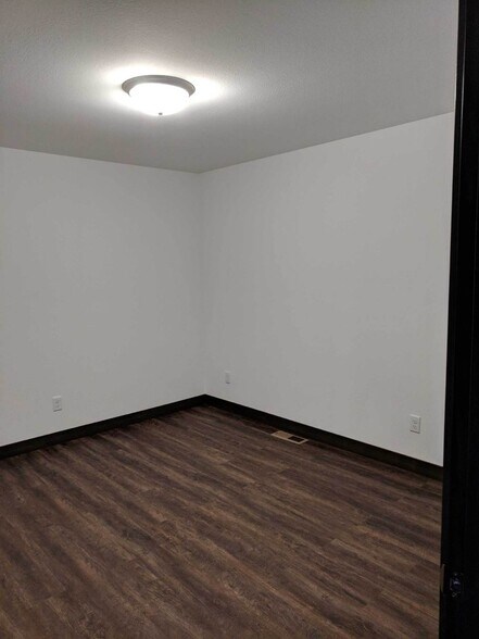 Building Photo - 11394 Emmons St