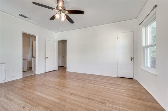 Building Photo - 4328 University Blvd