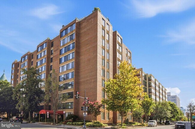 Building Photo - 1301 20th St NW