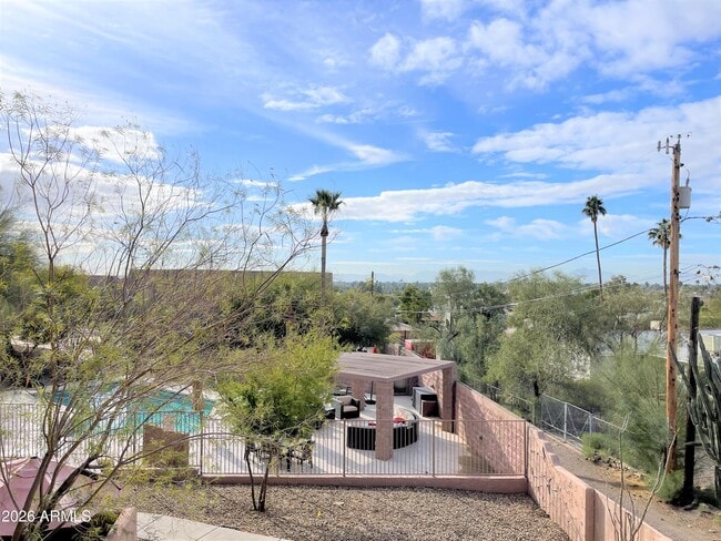 Building Photo - 9726 N 3rd Dr