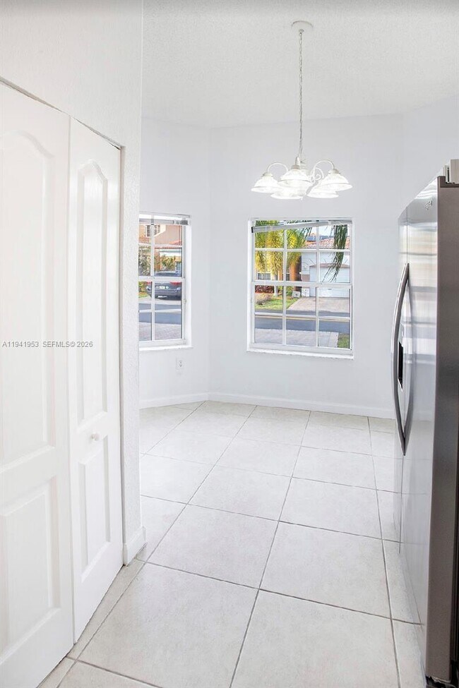 Building Photo - 16222 SW 102nd Terrace