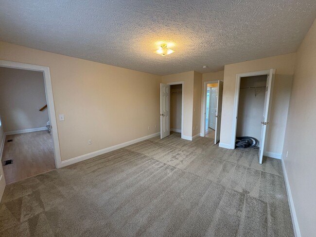 Building Photo - 630 Oak Tree Blvd NW