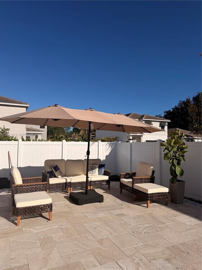 Building Photo - 7126 Rockwood Rd