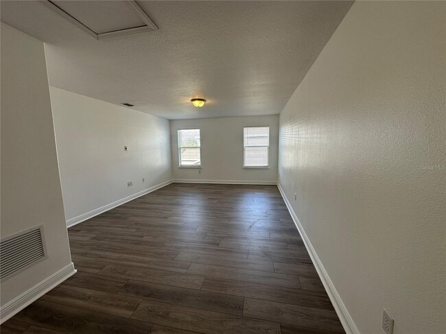 Building Photo - 7738 Summerlake Pointe Boulevard