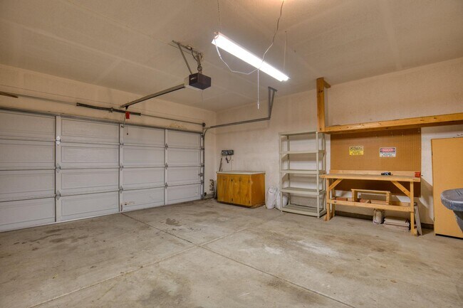 Building Photo - 32576 Guevara Dr