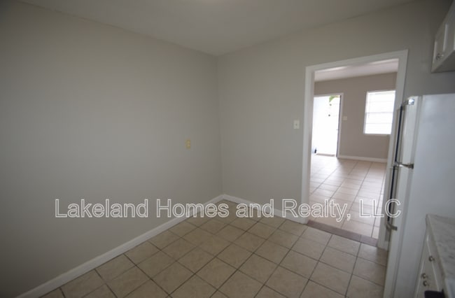 Building Photo - 1034 Berkley Rd