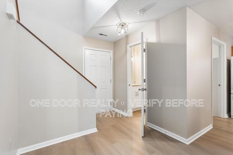 Building Photo - 5306 Aden Ct