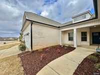 Building Photo - 6028 Gardner Maples Dr SE