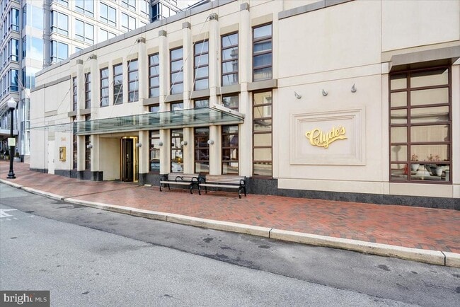 Building Photo - 4601 N Park Ave