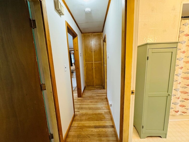 Building Photo - 70 Cedar St