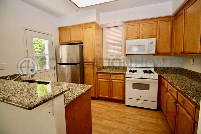 Building Photo - 75 Gann Way
