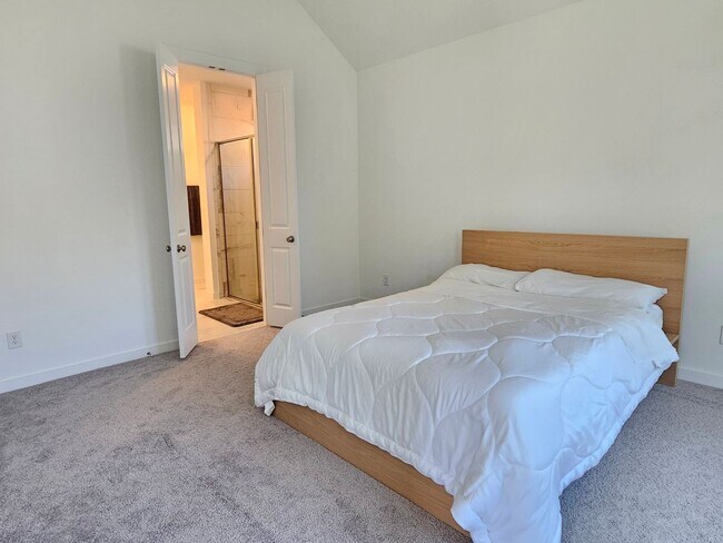 Building Photo - Gorgeous Wolf Ranch 4 Bed /  3 Bath Home!