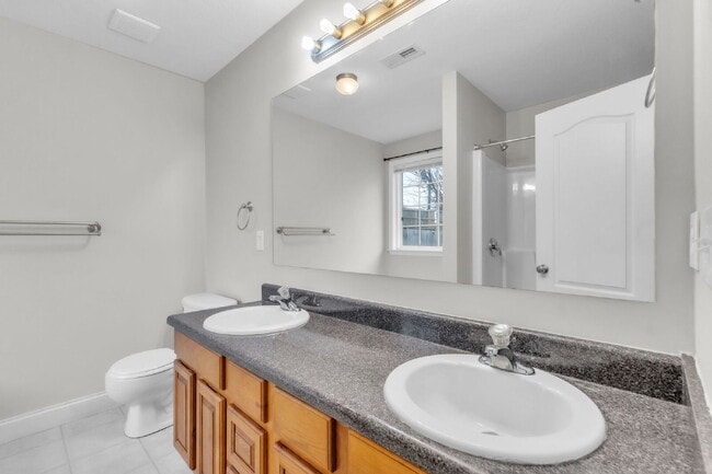 Building Photo - 3BR/2BA Home in Tyger Pointe with Bonus Room & Fenced Yard!