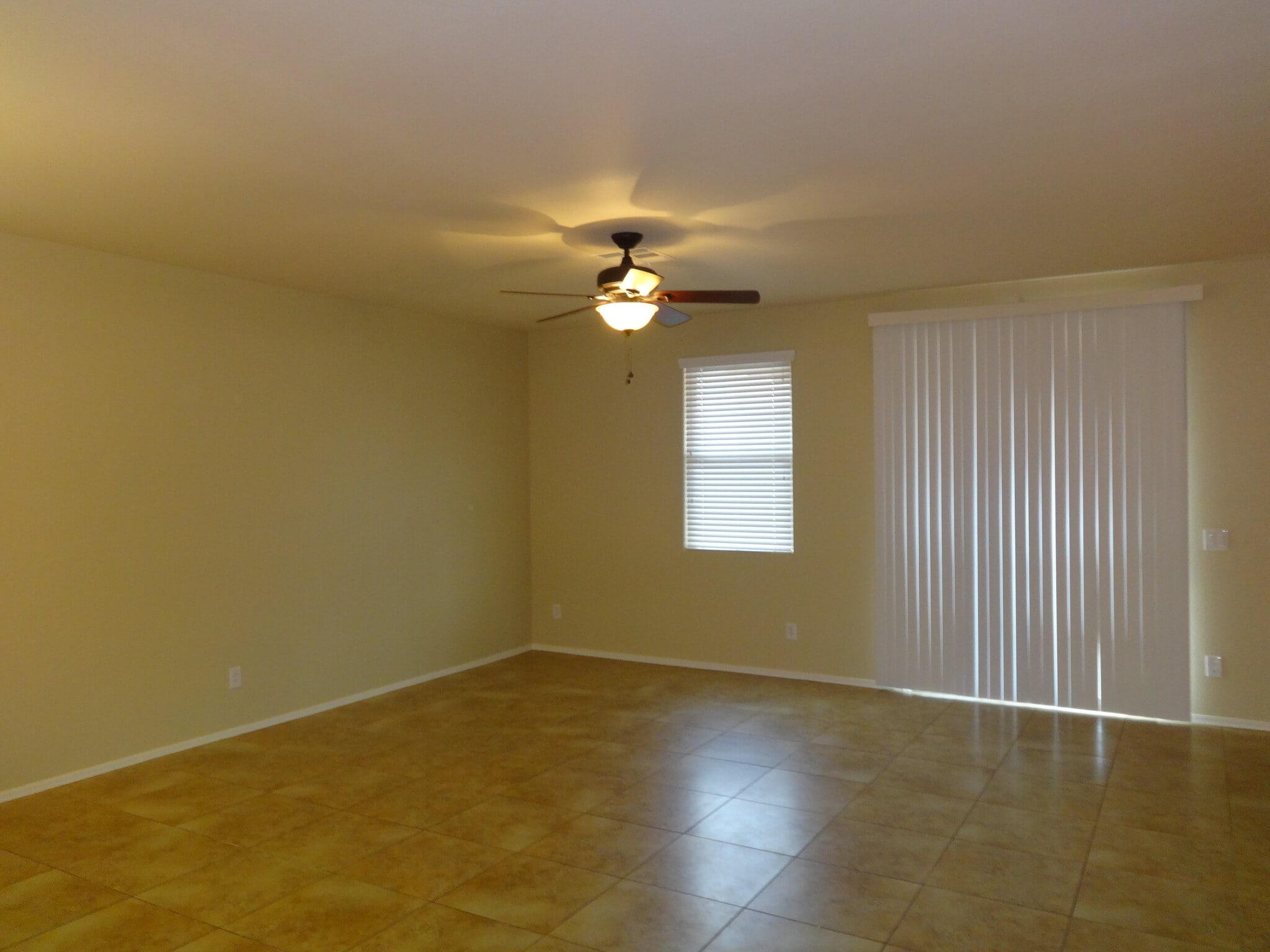 Building Photo - 7600 W Spur Dr