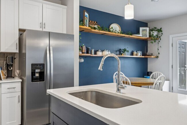 Building Photo - Beautifully maintained and now available as a rental for the very first time!