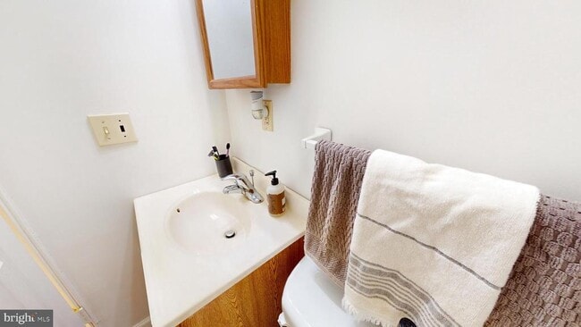 Building Photo - 769 Ardmore Ave