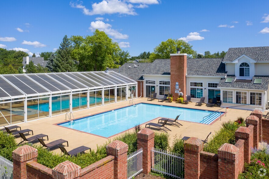 Indoor/Outdoor Swimming Pool - Arbors of Brookdale