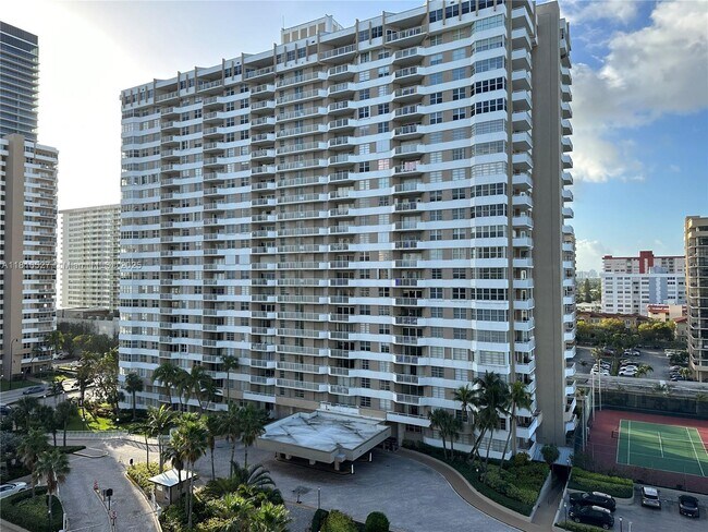 Building Photo - 1985 S Ocean Dr