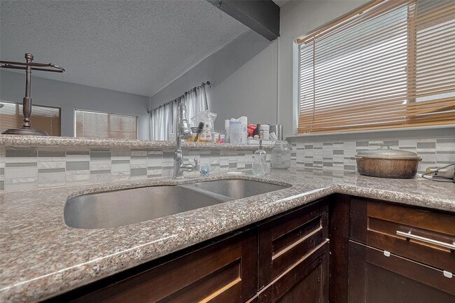 Building Photo - 13610 Sunswept Way