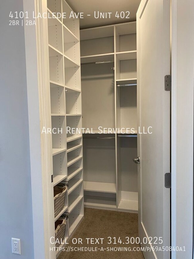 Building Photo - Beautiful CWE Condo with all the Amenities!