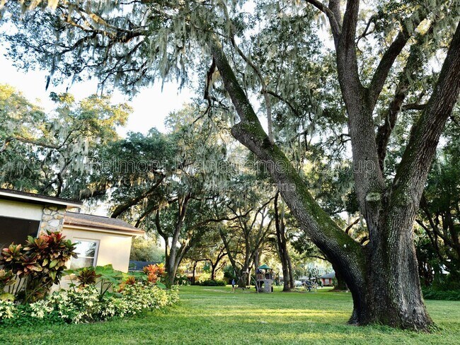 Building Photo - 5376 Majestic Island Cir