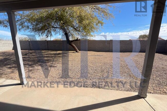 Building Photo - 3Bed/2Ba Home in Arizona City! $199 MOVE-I...