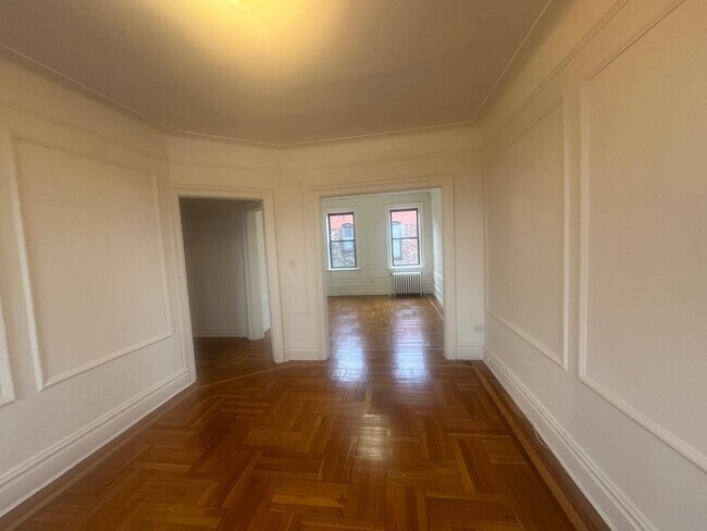 Building Photo - 35-39-39 Fulton St