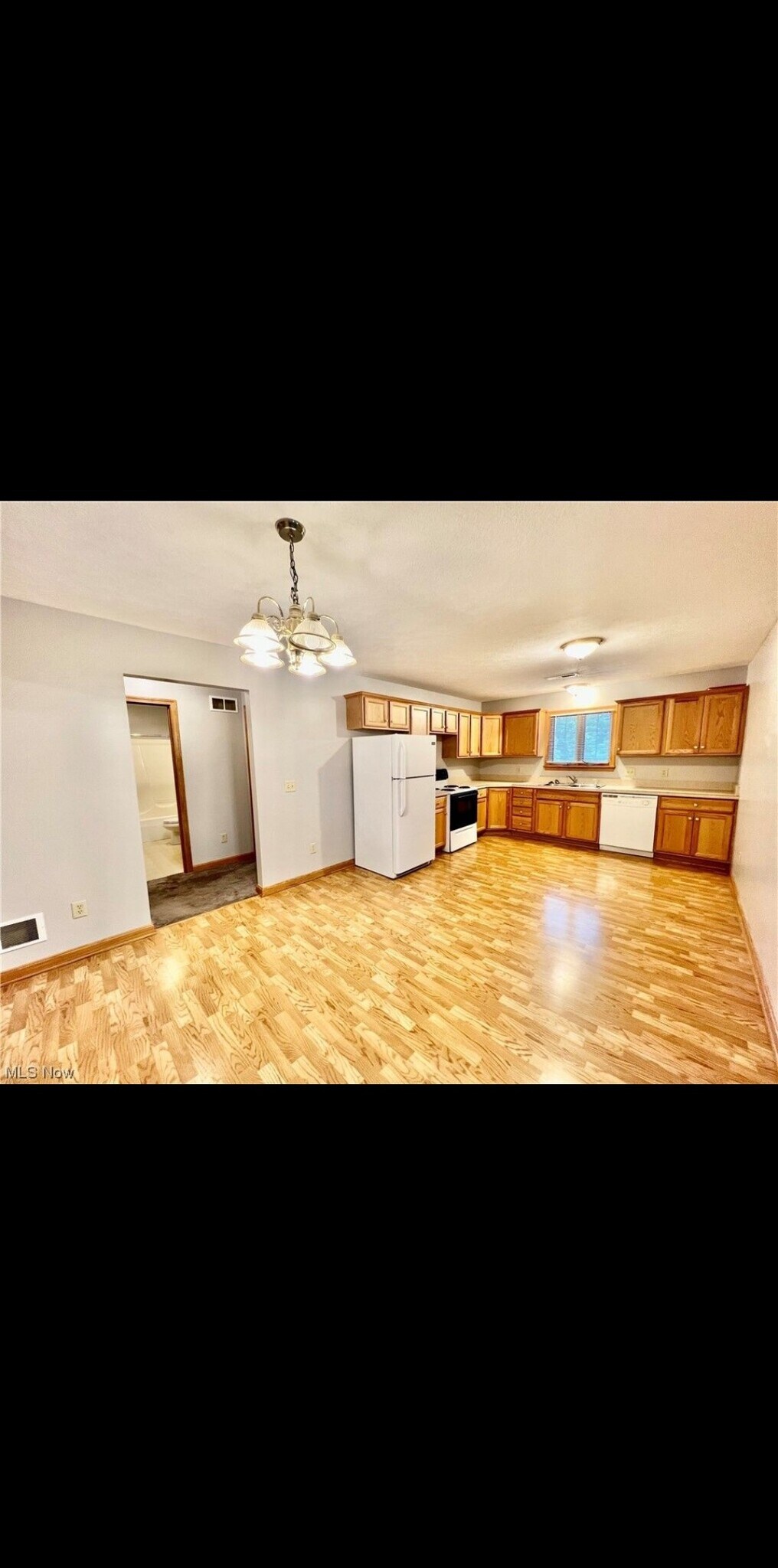 Building Photo - 2919 Cliftmont Ave NE