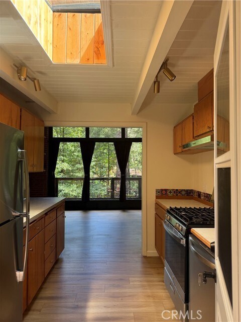 Building Photo - 16498 Cobb Blvd