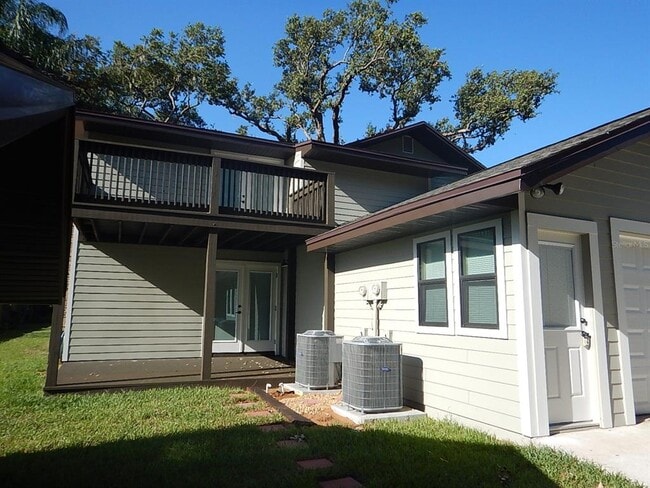 Building Photo - 17345 Porter Ave