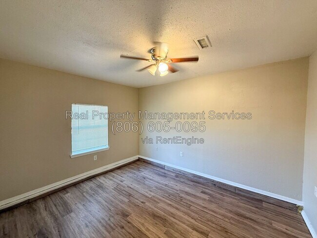 Building Photo - 5422 35th St