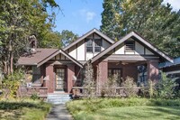 Building Photo - 1930 Lyndale Ave