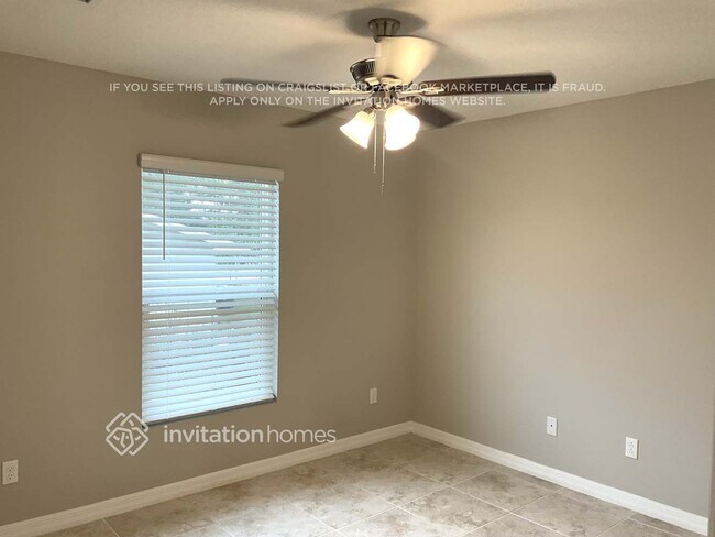 Building Photo - 842 Starland St SE