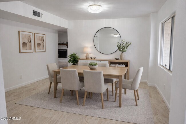 Building Photo - 5817 W Tierra Buena Ln