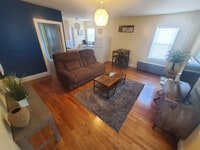 Building Photo - 132 Wesleyan Ave