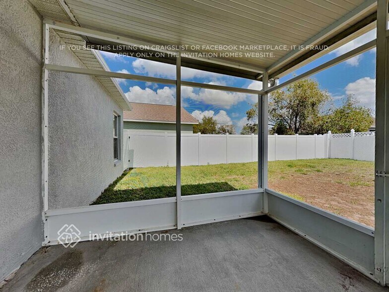 Building Photo - 25830 Bloomsbury Ct