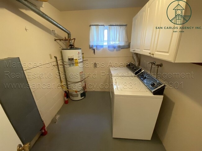 Building Photo - "Lazy Day-Z" Two Bedroom Perfectly Located Carmel-by-the-Sea Home Close to Town & Beach