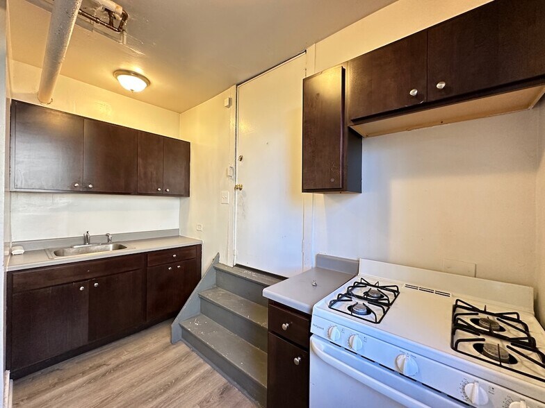 Building Photo - 1542 N Kedzie Ave