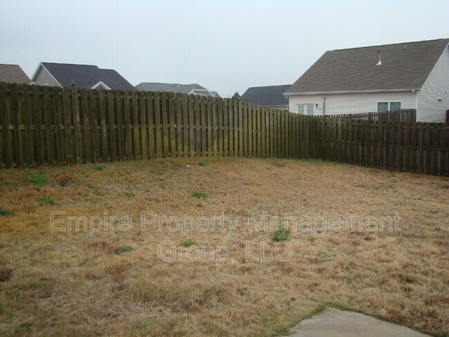 Building Photo - 1326 Montford Dr