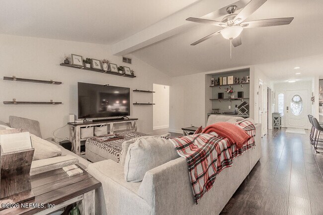 Building Photo - 12041 Wren Hollow Ct