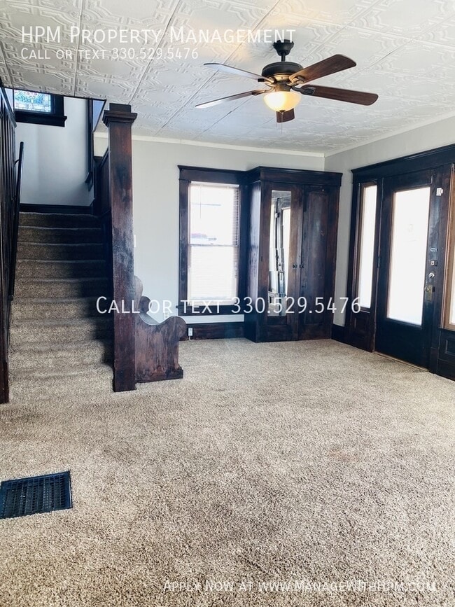 Building Photo - 1421 Piper Ct NW