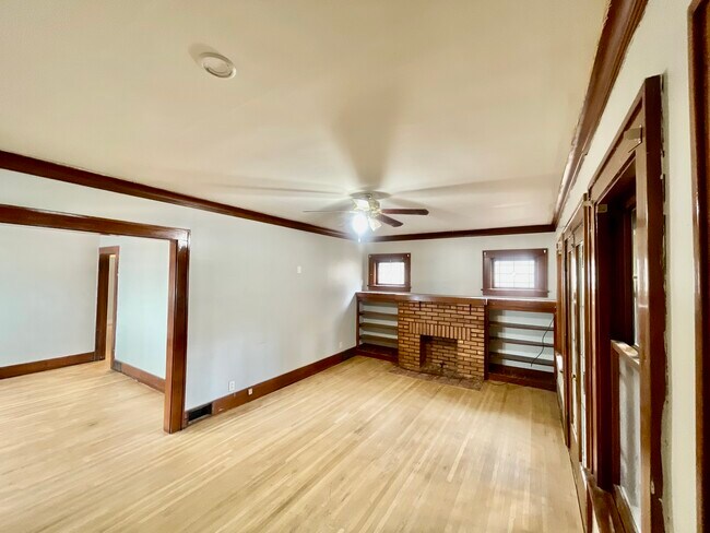 Building Photo - 211 Genesee Park Blvd