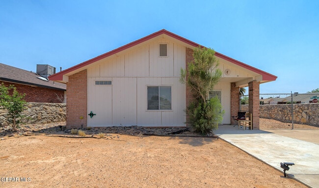 Building Photo - 11833 Imperial Gem Ave