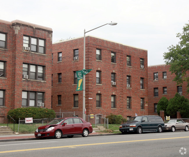 7440 Georgia Ave Apartments - 7440 Georgia Ave NW