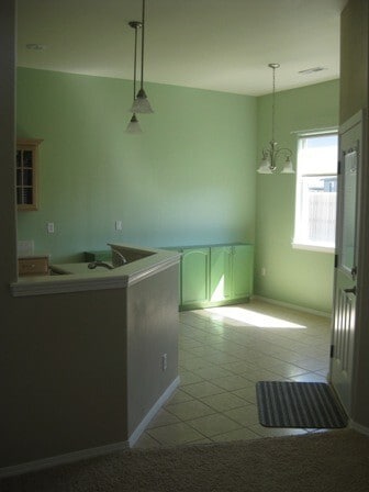 Building Photo - Beautiful West Richland Home with RV Parking!
