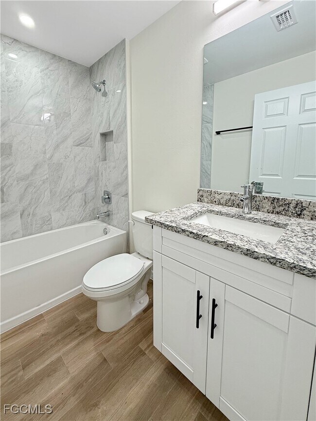 Building Photo - 8157 Albatross Rd