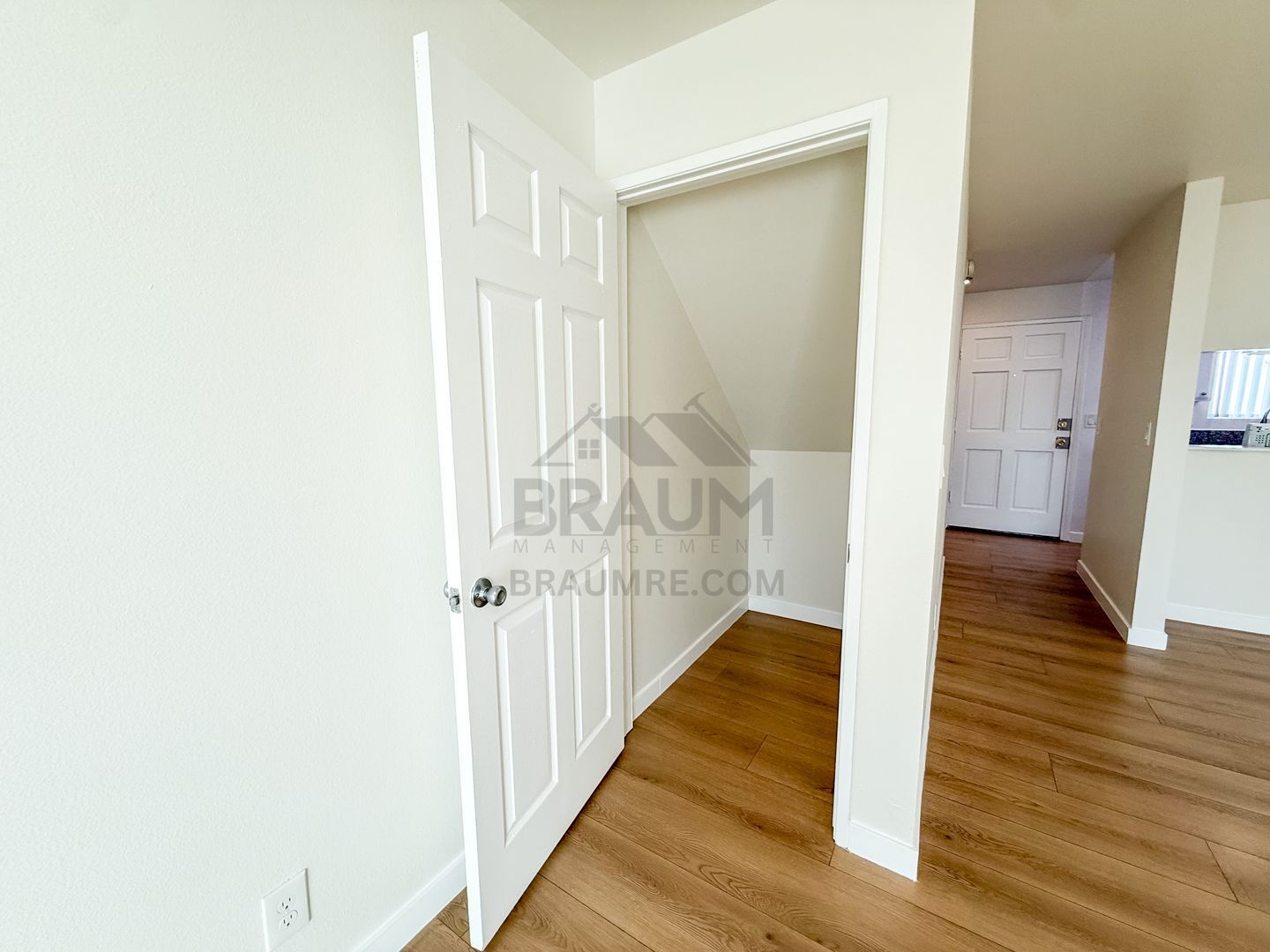 Building Photo - 14249 Friar St