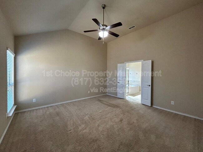 Building Photo - 15736 Barton Ridge Dr