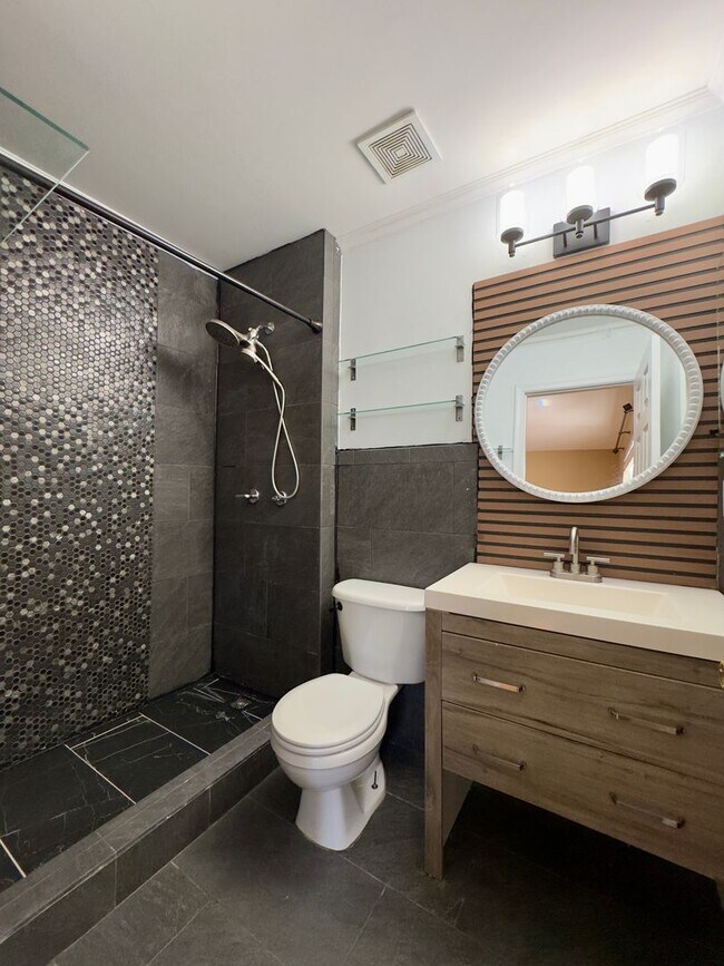 Building Photo - Charming 4 Bedroom/3 Bathroom Home with 2-Car Garage and Large Backyard in Middle River, MD!