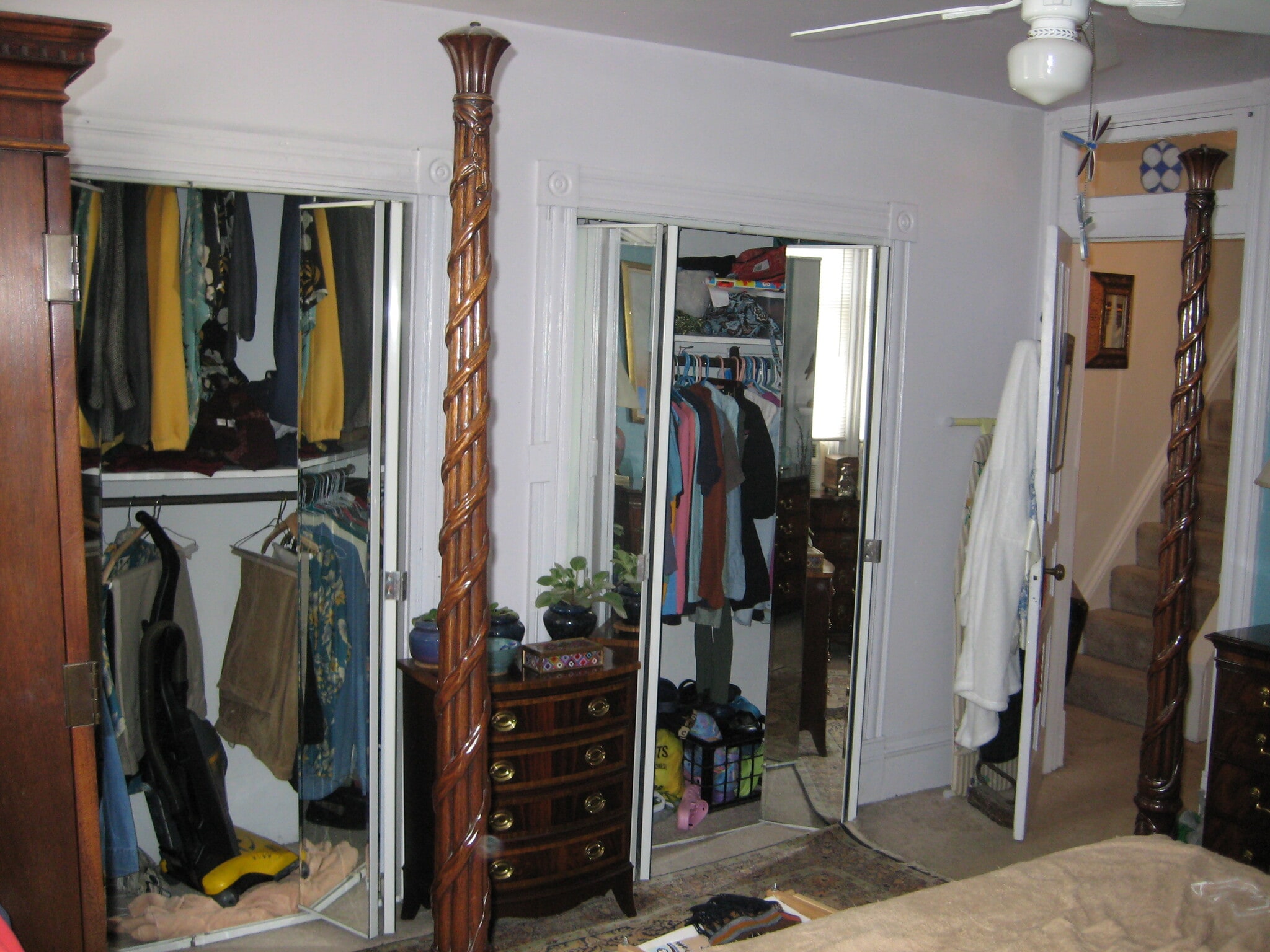 large closets with mirrors - 416 Noble St